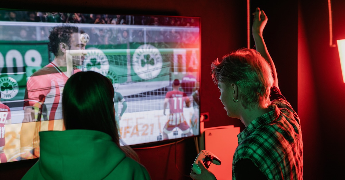 Does Renters Insurance Cover a Broken TV? • Lemonade Insurance