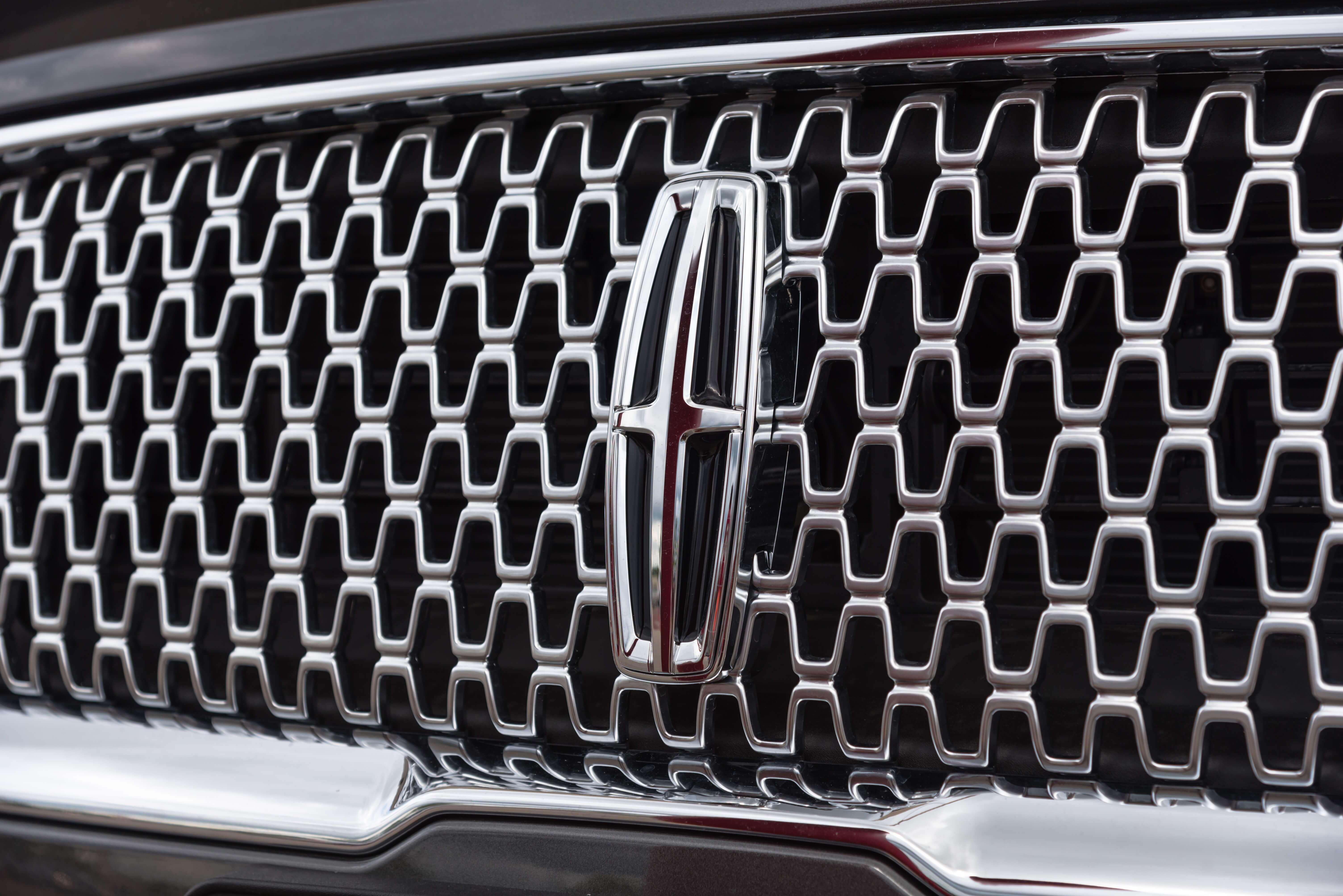 Lincoln LS car insurance costs
