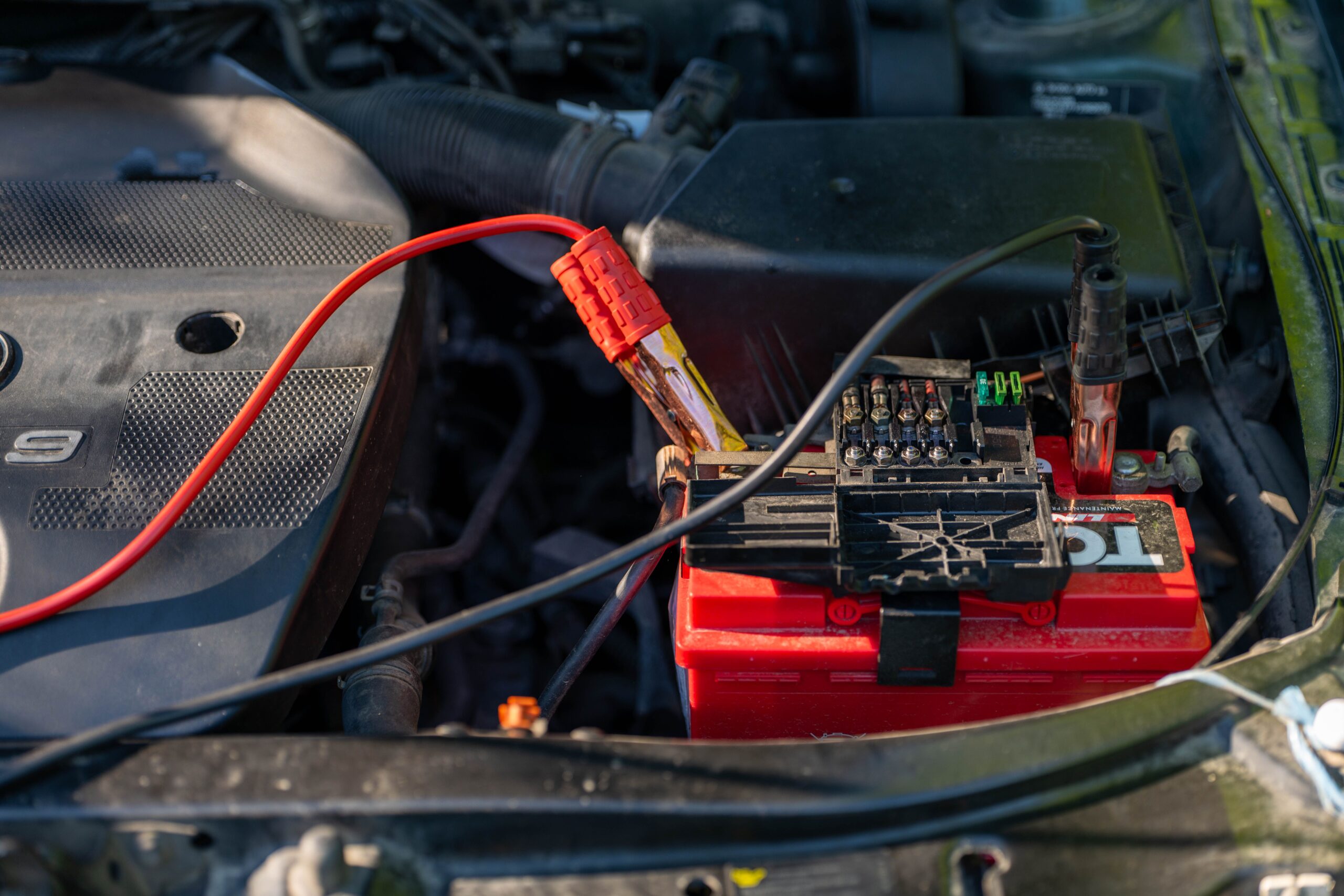 why does my car battery keep dying