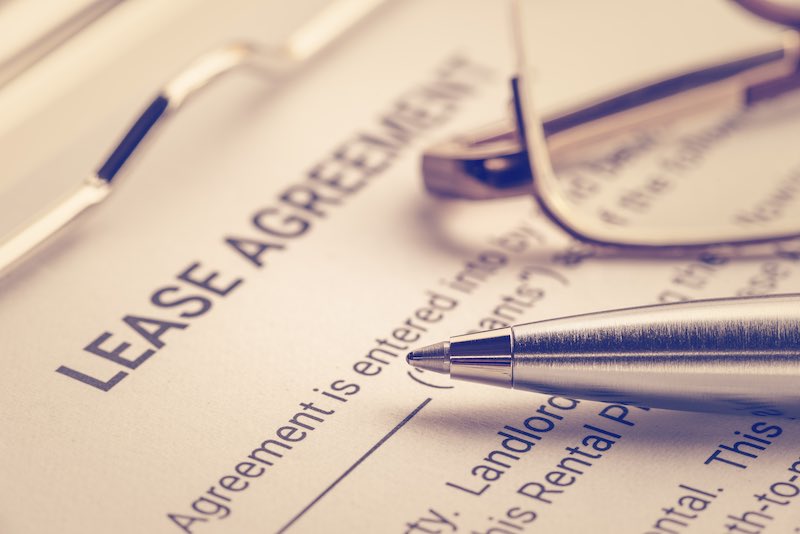 lease termination at sale clause